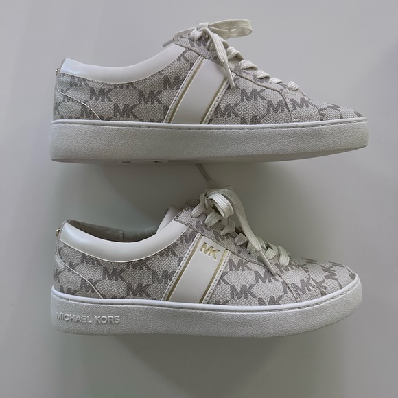 Michael Kors Stripe Lace-Up Size 6.5 - Picture 5 of 12